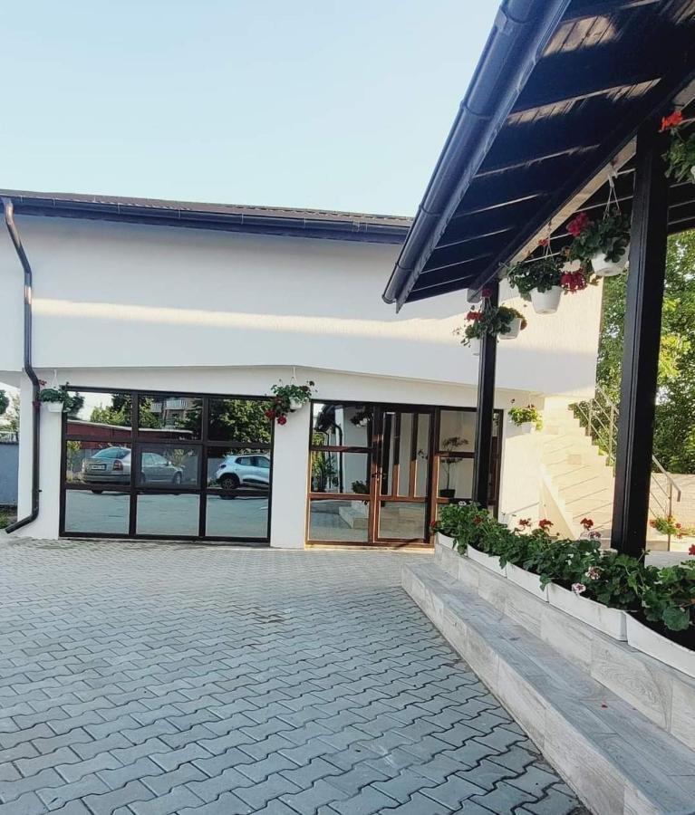 فندق Casa Domneasca Giurgiu المظهر الخارجي الصورة